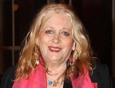 Δύσκολες ώρες περνάει η Νόρα Βαλσάμη - Νοσηλεύεται σε νοσοκομείο